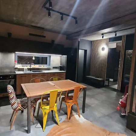 Cudodomek Loft Kolo Elku Элк